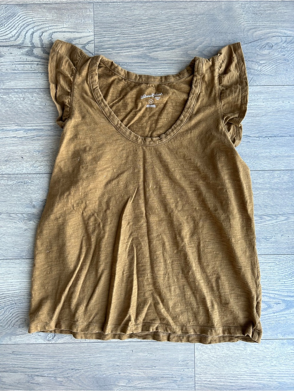 Universal Thread Flutter Sleeve Scoop Neck Tee